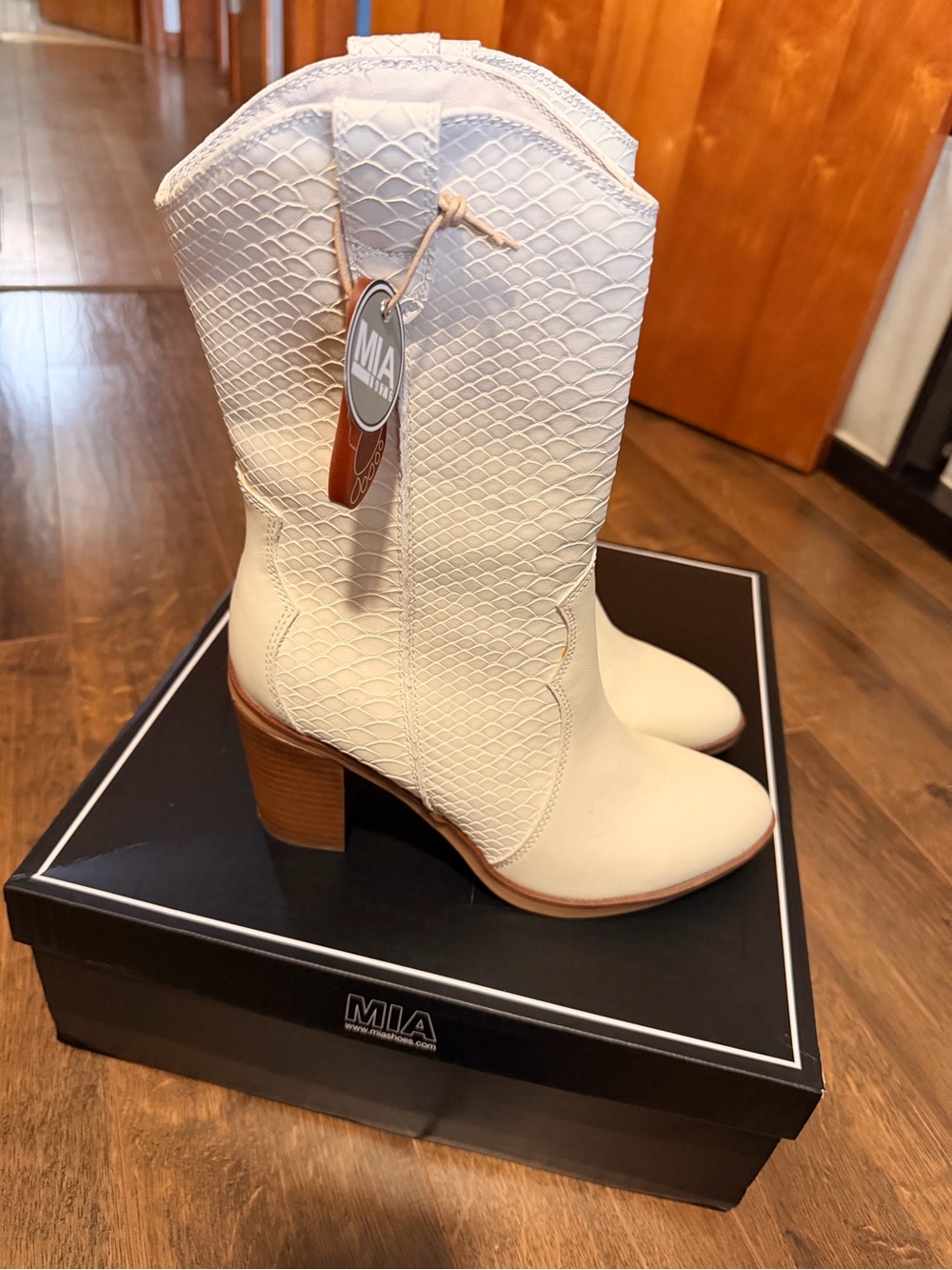MIA Cream Textured Western Block-Heel Cowboy style Boots